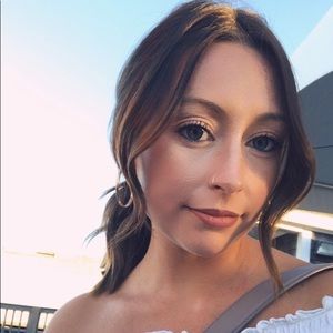 Meet your Posher, Michaela